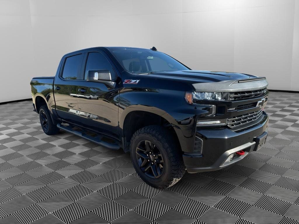 Used 2020 Chevrolet Silverado 1500 LT Trail Boss w/ Midnight Edition AWD/4WD image 6