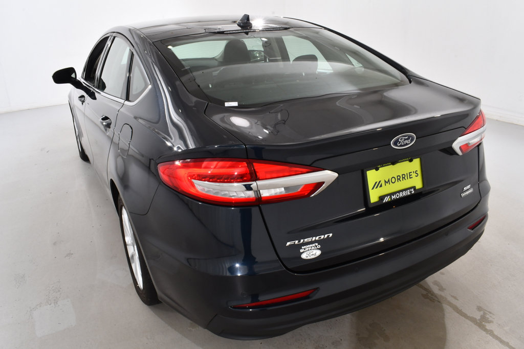 Used 2020 Ford Fusion SE FWD image 14