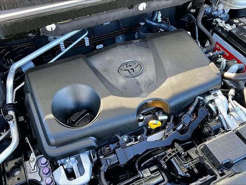 Used 2019 Toyota RAV4 LE w/ All Weather Liner Package image 29