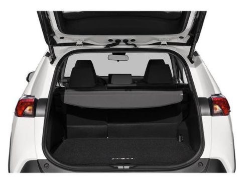 Used 2020 Toyota RAV4 XLE w/ Convenience Package FWD image 44