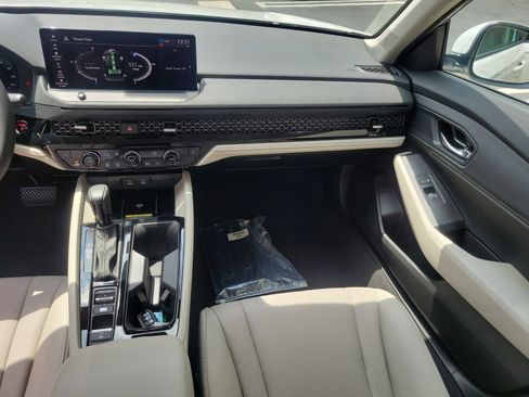 New 2025 Honda Accord EX-L image 10