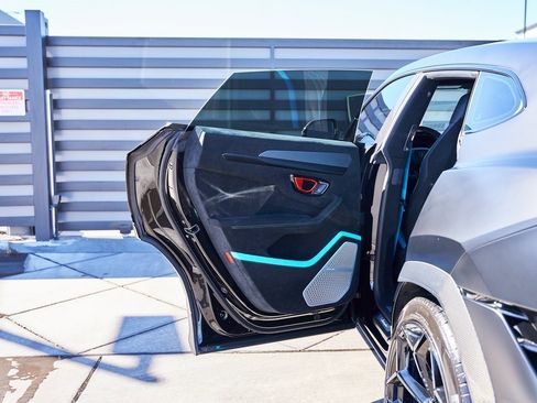 Used 2024 Lamborghini Urus Performante image 36