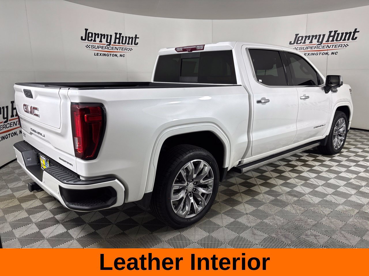 Used 2023 GMC Sierra 1500 Denali w/ Denali Reserve Package AWD/4WD image 6