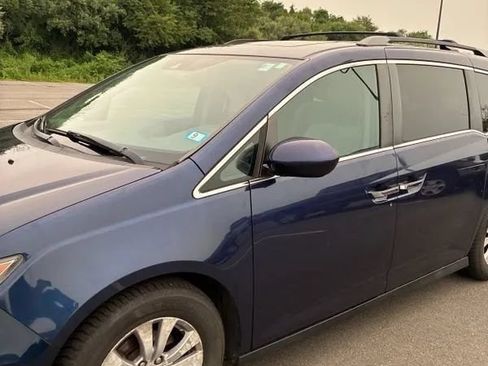 Used 2016 Honda Odyssey EX-L image 2