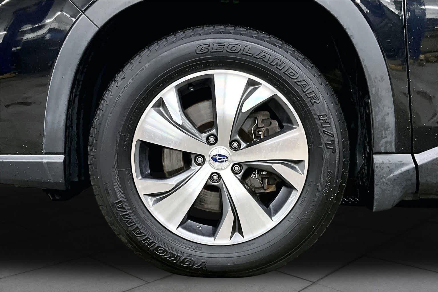 Used 2019 Subaru Ascent Premium AWD/4WD image 10