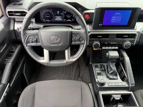 Certified 2025 Toyota 4Runner 4WD image 12
