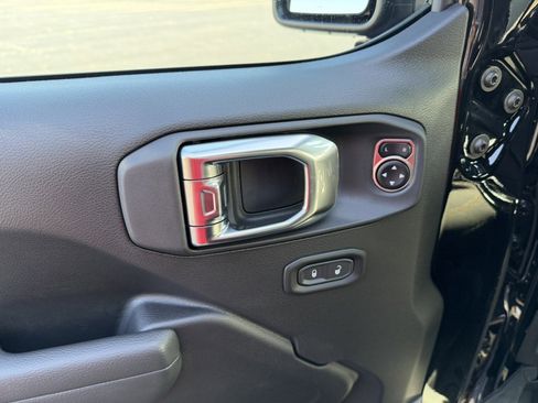 New 2026 Jeep Gladiator Sport AWD/4WD image 13