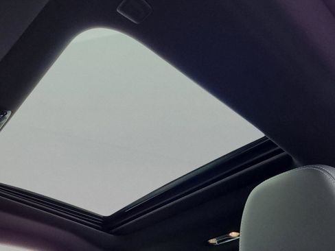 Certified 2022 BMW 230i Coupe w/ Convenience Package image 18