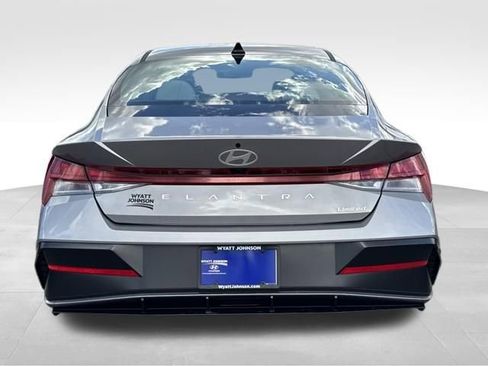 New 2026 Hyundai Elantra Limited image 4