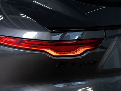 Used 2021 Jaguar F-TYPE Coupe RWD image 17