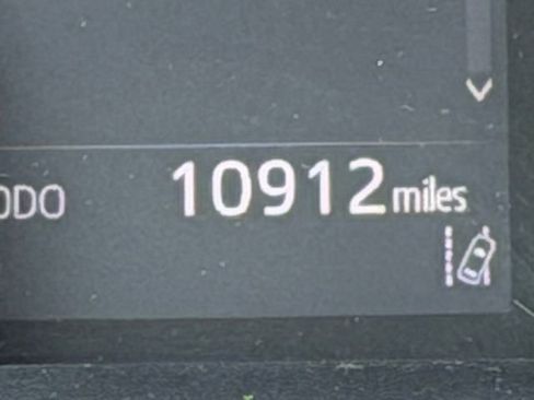 Certified 2023 Toyota Camry SE w/ Blackout Package (TMS) FWD image 31