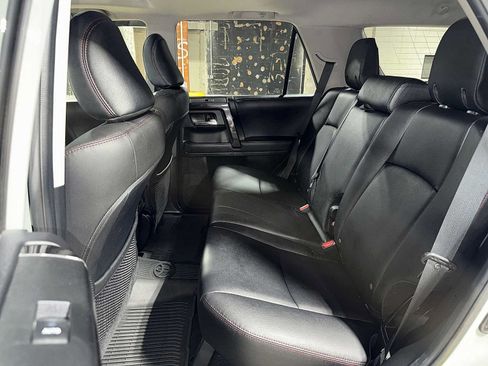 Used 2023 Toyota 4Runner TRD Off-Road Premium w/ Moonroof Package AWD/4WD image 17