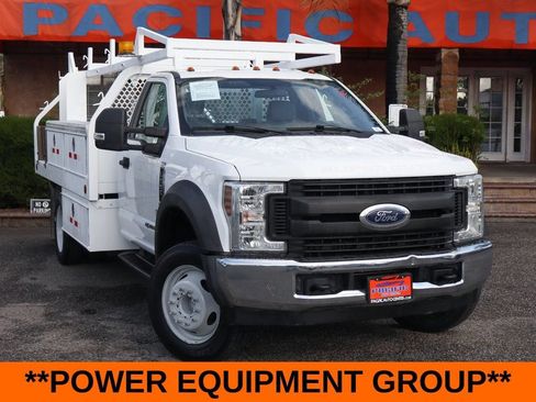Used 2019 Ford F550 2WD Regular Cab Super Duty image 2