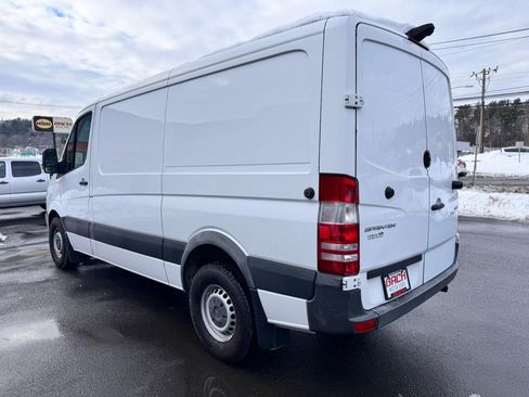 Used 2017 Mercedes-Benz Sprinter 2500 image 5