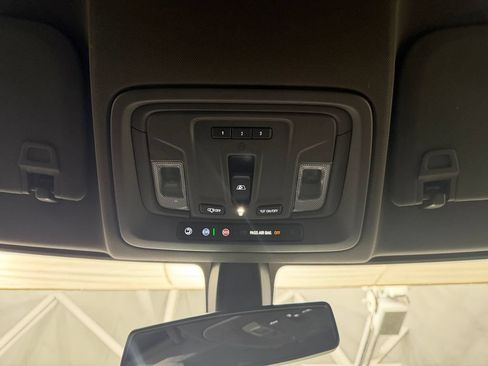 Used 2019 Chevrolet Silverado 1500 LT w/ Convenience Package AWD/4WD image 31