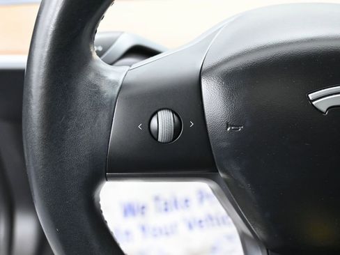 Used 2018 Tesla Model 3 Long Range image 15