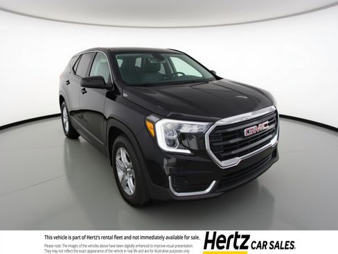 Used 2024 GMC Terrain SLE image 1