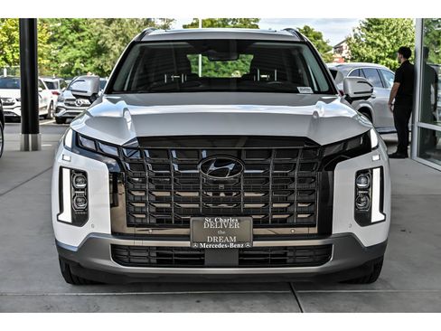 Used 2023 Hyundai Palisade Limited w/ Cargo Package AWD/4WD image 4