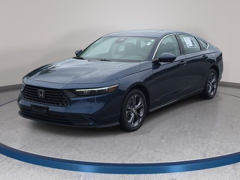 Used 2024 Honda Accord EX image 1