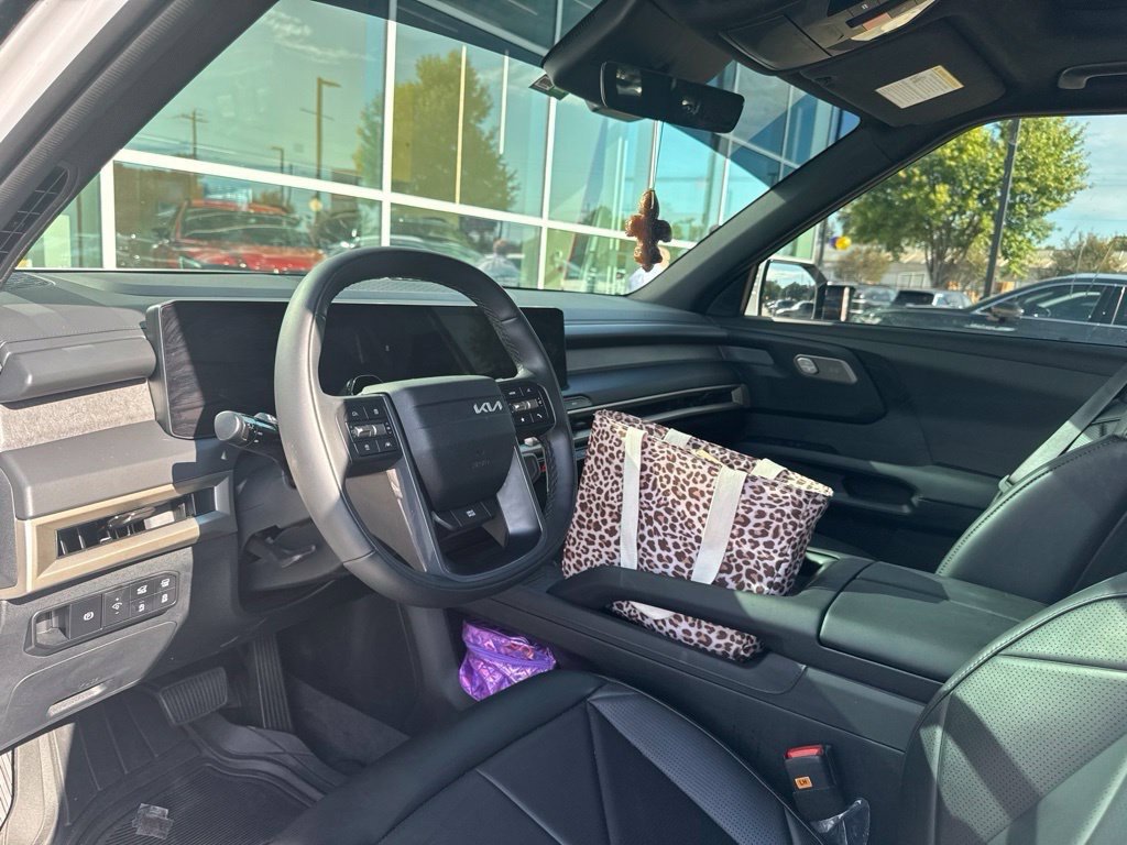 Used 2027 Kia Telluride EX FWD image 32