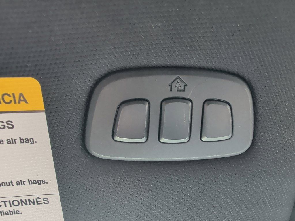 Used 2025 Ford Explorer ST-Line RWD image 18