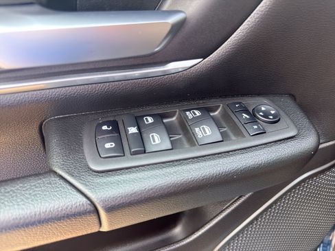 Used 2022 RAM 1500 Big Horn AWD/4WD image 13