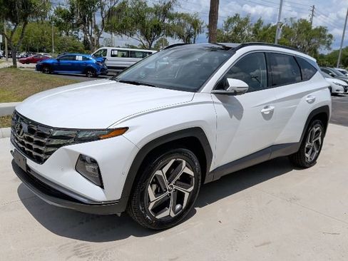 Certified 2024 Hyundai Tucson Limited AWD/4WD image 8