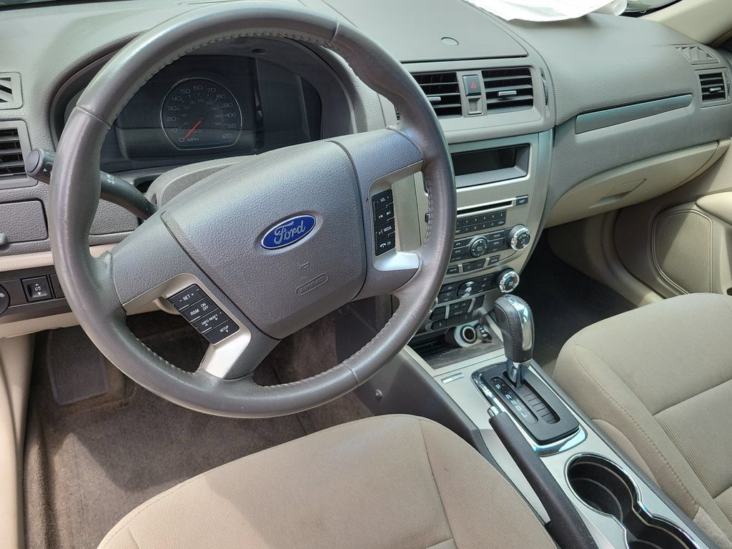 Used 2010 Ford Fusion Hybrid FWD image 6