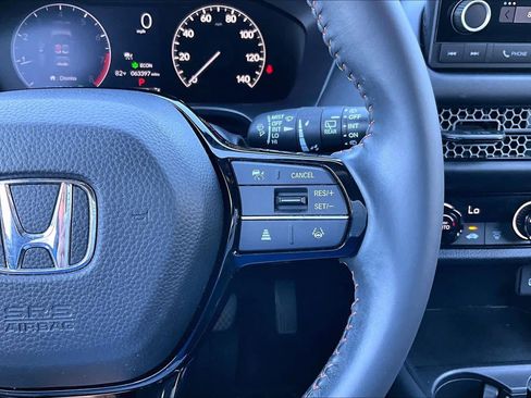 Used 2024 Honda HR-V Sport image 25