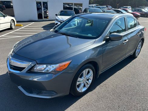 Used 2013 Acura ILX AT image 1