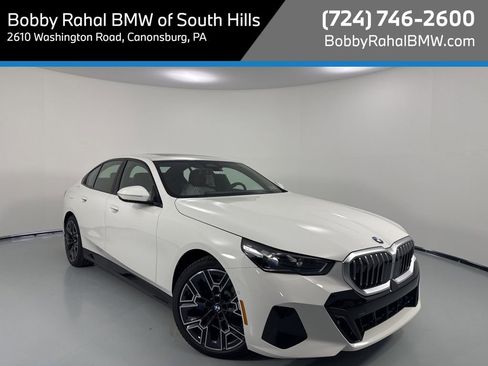 New 2026 BMW 530i xDrive w/ M Sport Package AWD/4WD image 1