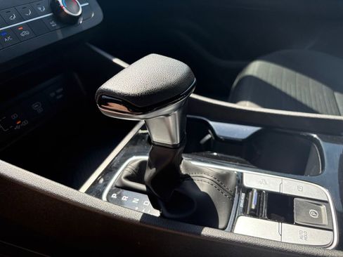 Certified 2025 Hyundai Santa Cruz SE image 22