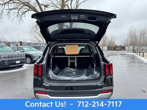 New 2025 Kia Sorento SX image 8