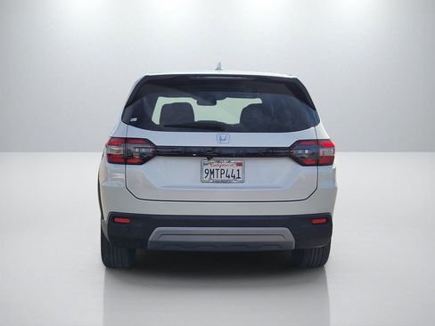 Used 2025 Honda Pilot EX-L image 5