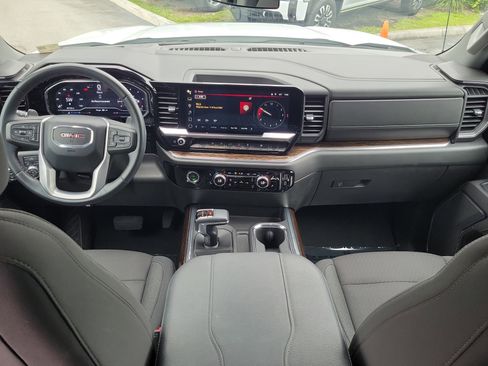 Used 2023 GMC Sierra 1500 Elevation image 17