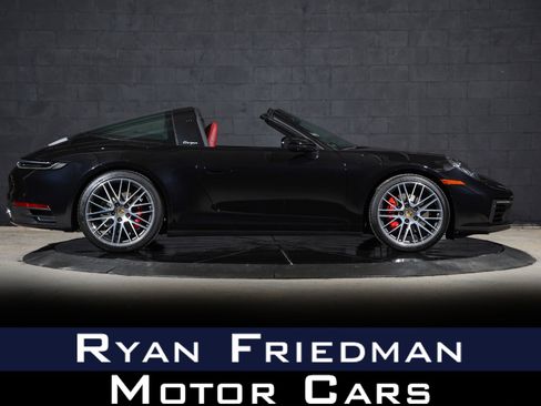 Used 2022 Porsche 911 Targa 4S AWD/4WD image 1