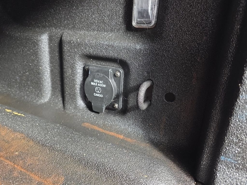 Used 2020 Jeep Gladiator Overland AWD/4WD image 29
