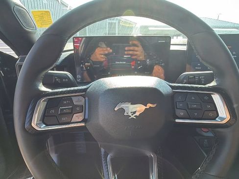 Certified 2024 Ford Mustang Coupe RWD image 17