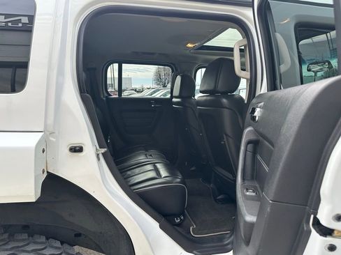 Used 2006 HUMMER H3 image 25