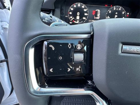 New 2025 Land Rover Discovery Sport S image 30