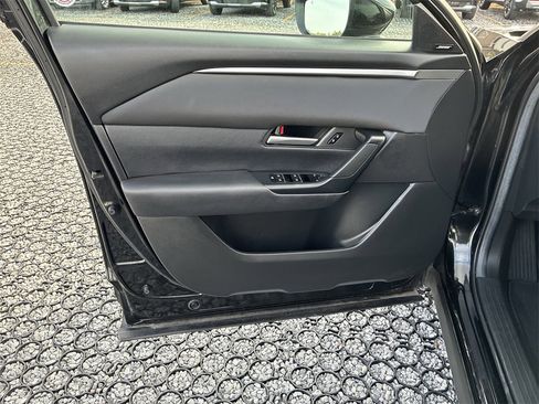 Used 2024 MAZDA CX-50 AWD 2.5 S w/ Premium Package image 18