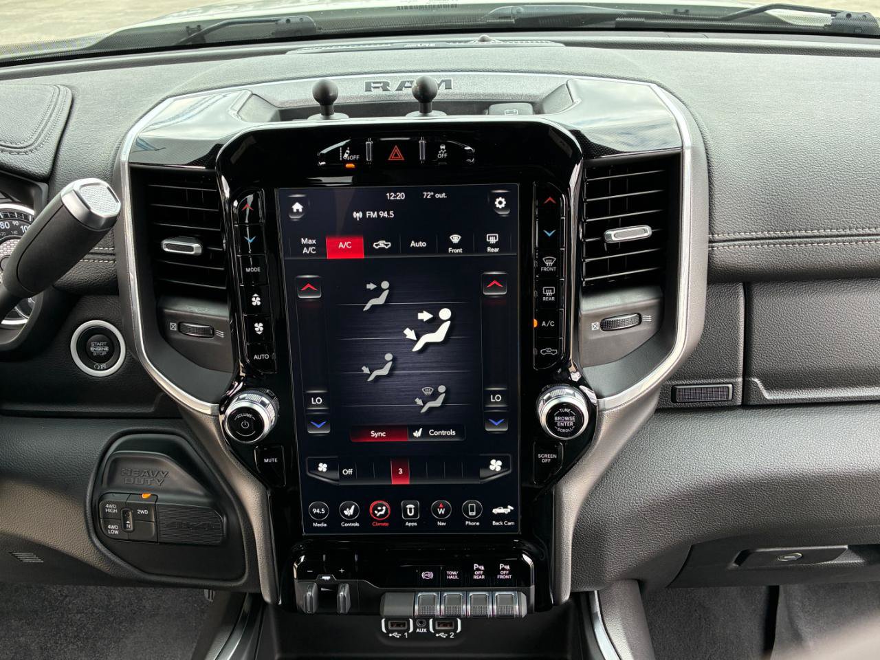 Used 2020 RAM 2500 Laramie w/ Night Edition AWD/4WD image 24