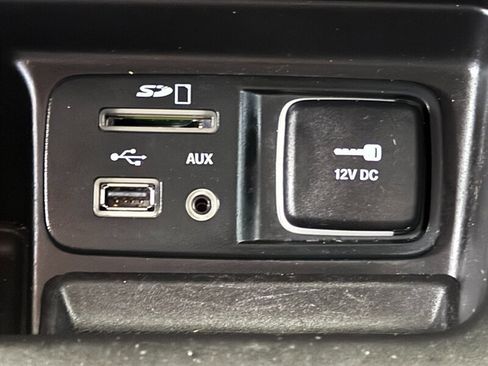 Used 2018 Jeep Cherokee Latitude image 34