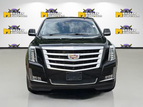 Used 2019 Cadillac Escalade ESV Luxury AWD/4WD image 2