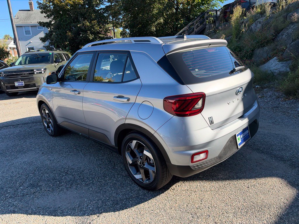 Certified 2026 Hyundai Venue SEL FWD image 4