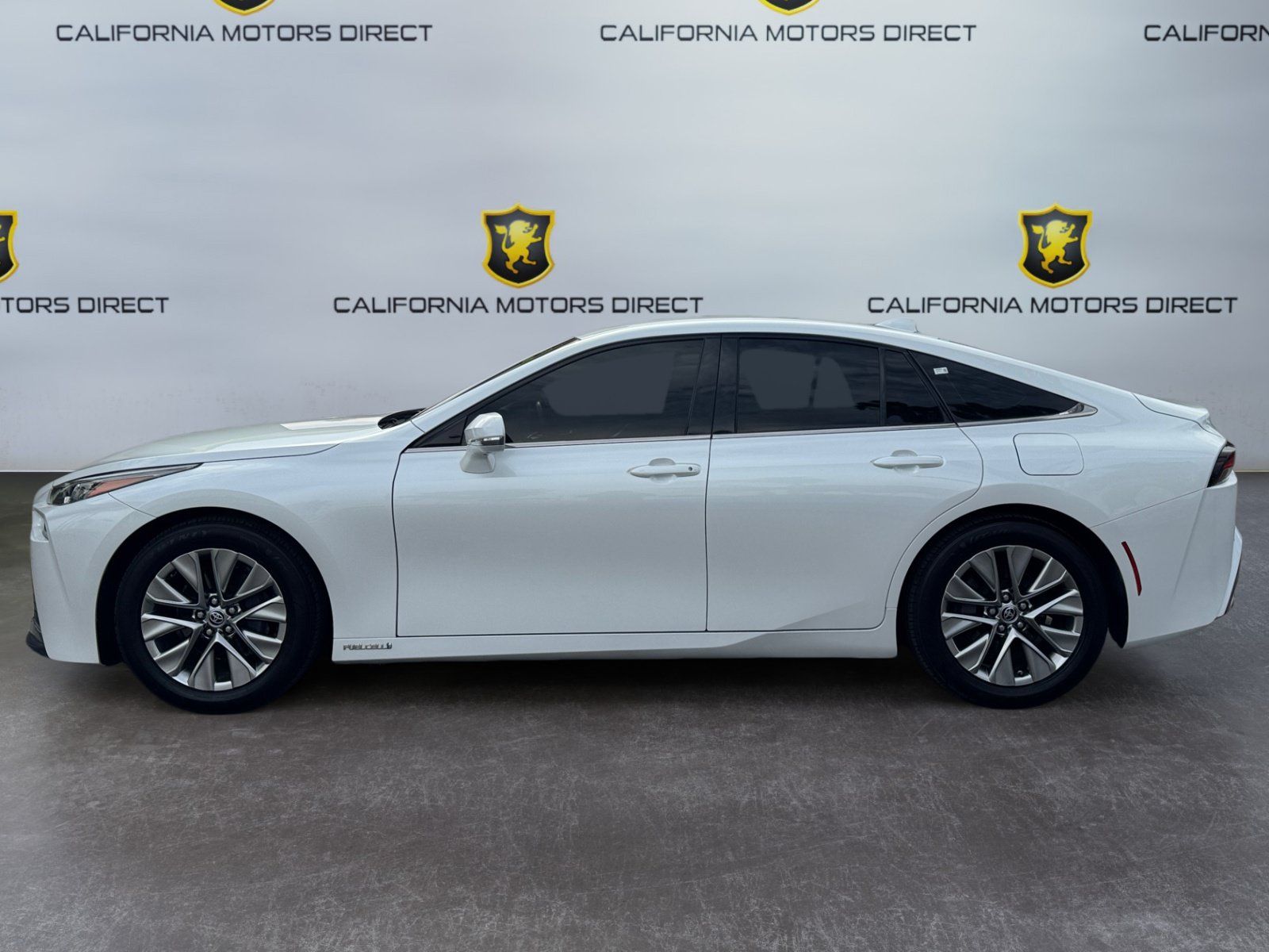 Used 2021 Toyota Mirai w/ Advanced Technology Package RWD image 2