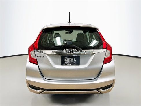 Used 2018 Honda Fit EX image 4