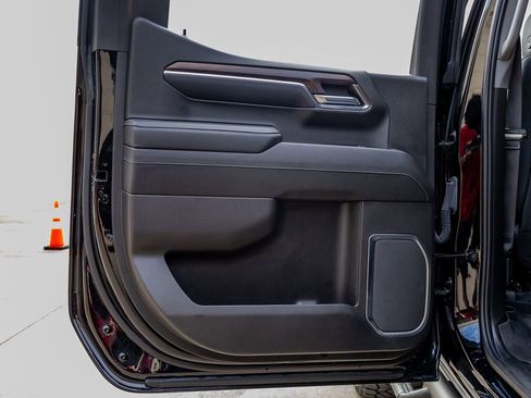 Used 2023 GMC Sierra 1500 SLT w/ SLT Premium Package image 36