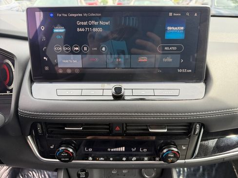 Used 2026 Nissan Rogue SL AWD/4WD image 19