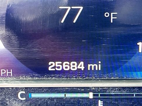 Used 2024 Chevrolet Silverado 1500 LTZ image 12